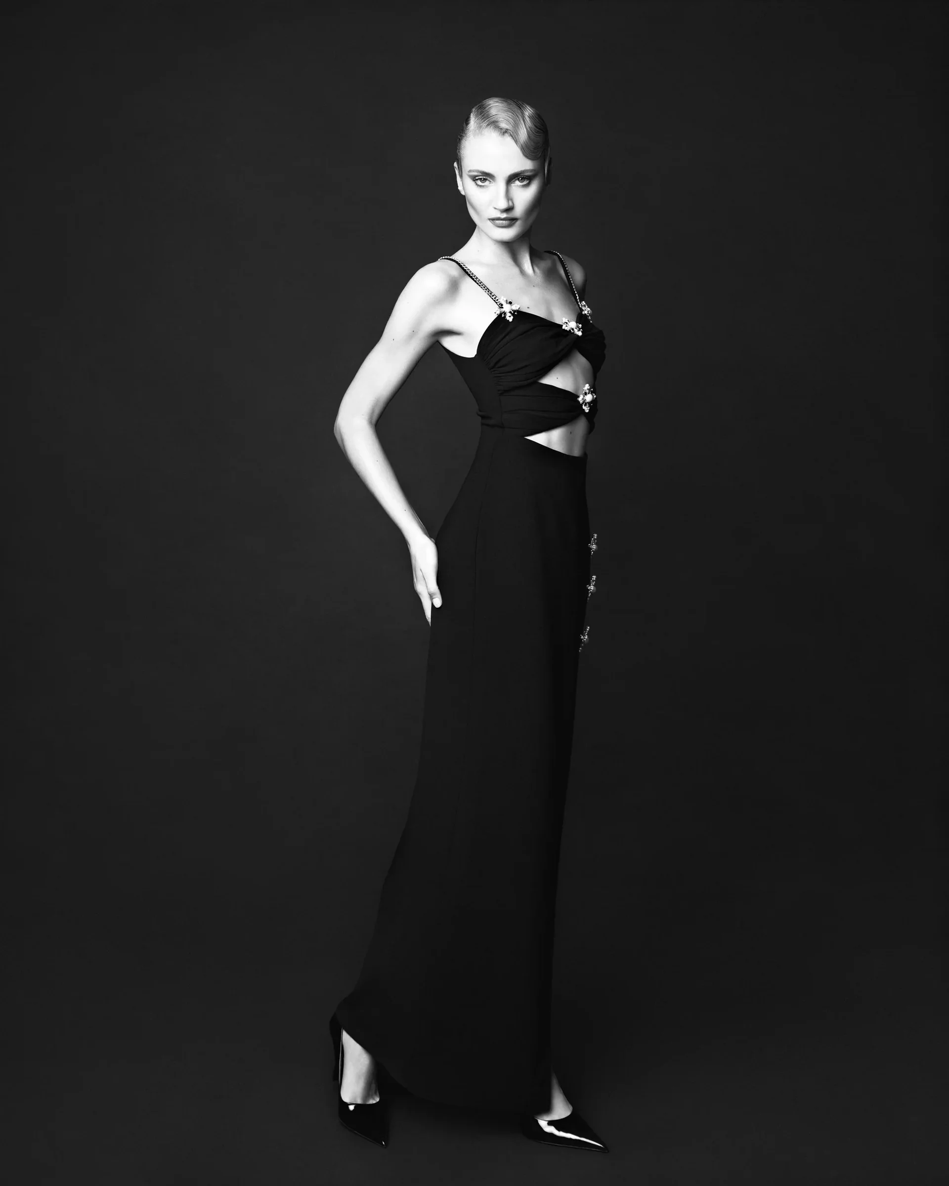 COSTUME — 10.jpg