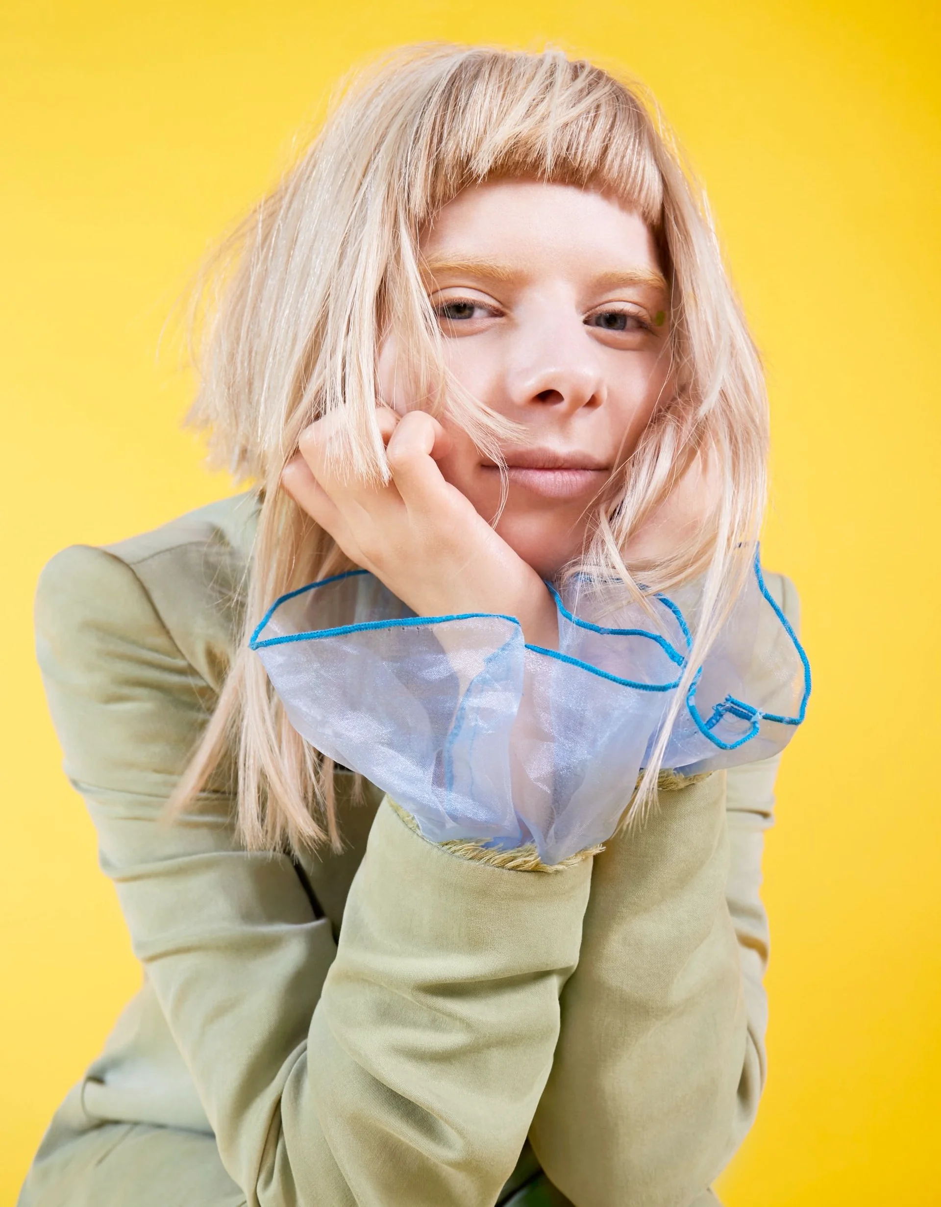 L'officiel x Aurora