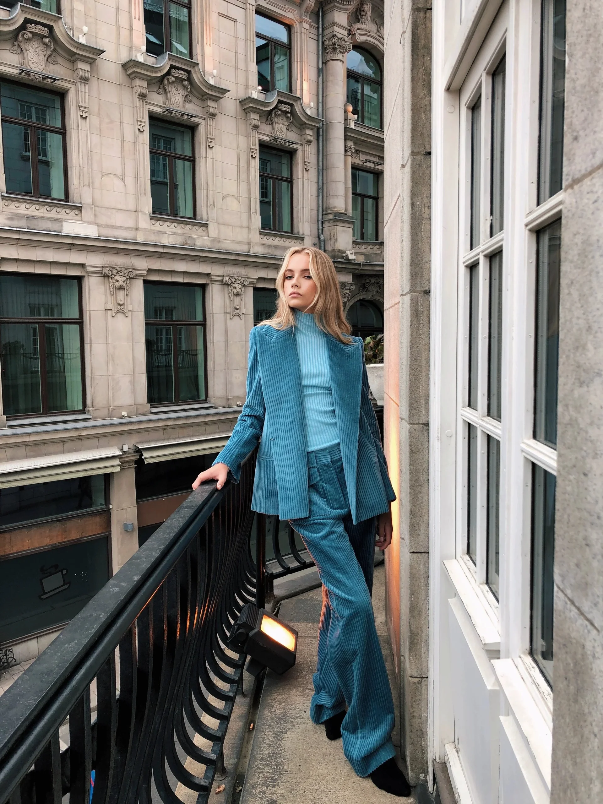 L'officiel x Emma Ellingsen — 02.jpeg